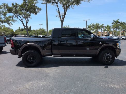 Used 2022 RAM 3500 Limited AWD/4WD image 3