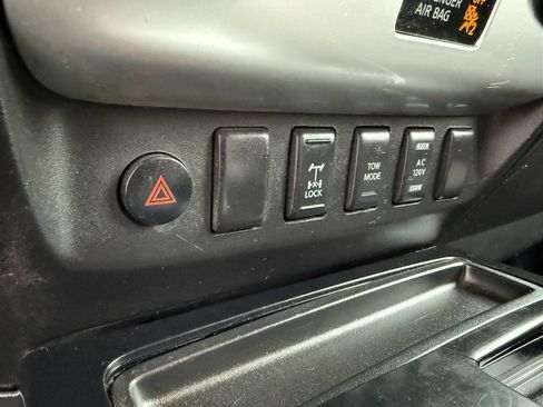 Used 2013 Nissan Titan PRO-4X image 28