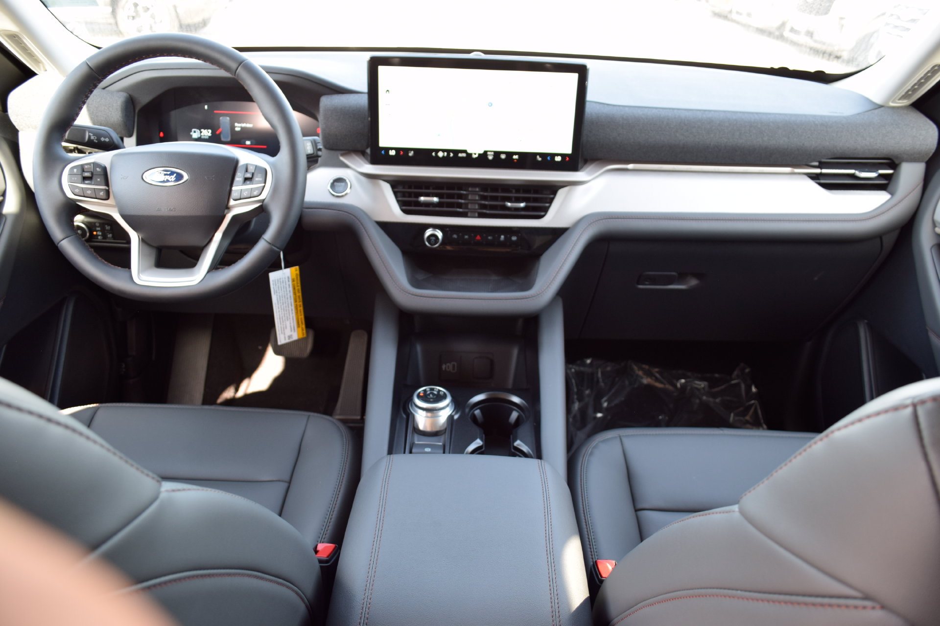 New 2026 Ford Explorer Active w/ Active Comfort Package RWD image 5