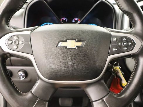 Used 2015 Chevrolet Colorado LT AWD/4WD image 12