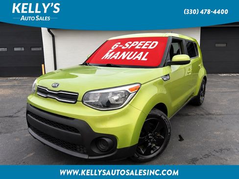 Used 2018 Kia Soul FWD image 1