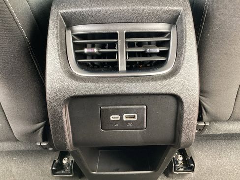 Used 2025 Chevrolet Blazer LT FWD image 28