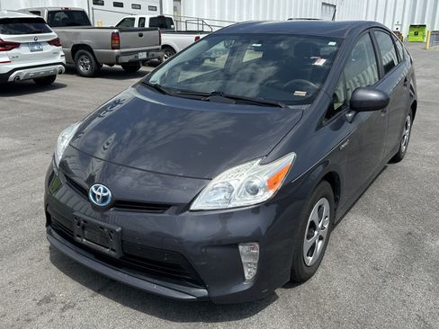 Used 2013 Toyota Prius Two FWD image 5