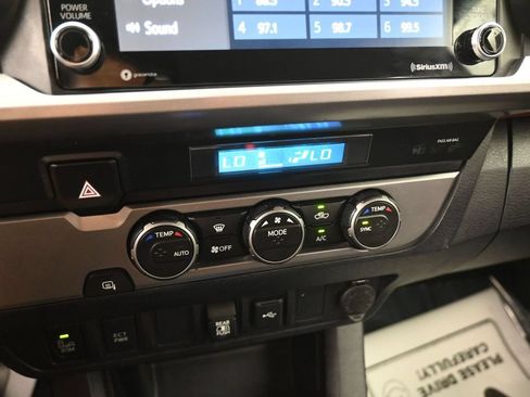 Used 2022 Toyota Tacoma SR5 w/ Technology Package RWD image 24