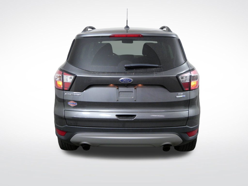 Used 2017 Ford Escape SE w/ Equipment Group 201A AWD/4WD image 4