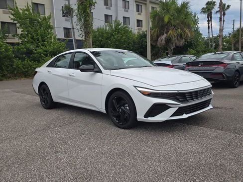 New 2026 Hyundai Elantra Sport FWD image 9