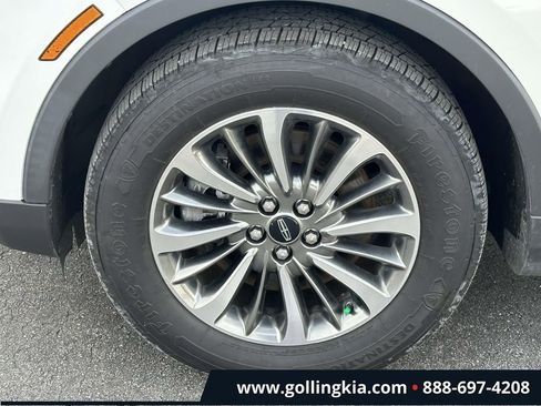 Used 2020 Lincoln Nautilus FWD w/ Equipment Group 101A image 7