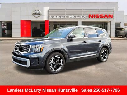 Used 2024 Kia Telluride S w/ S Sunroof Package