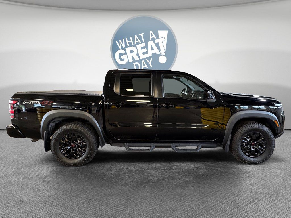 Used 2023 Nissan Frontier PRO-4X w/ Pro Convenience Package AWD/4WD image 2