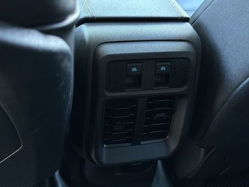 Used 2025 Ford Bronco Badlands AWD/4WD image 18