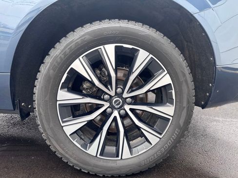 Used 2023 Volvo XC60 B5 Plus AWD/4WD image 26