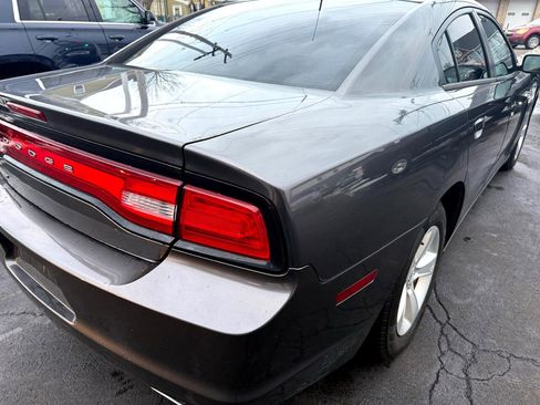 Used 2014 Dodge Charger SE image 11