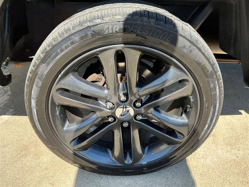 Used 2013 Ford F150 Limited image 23