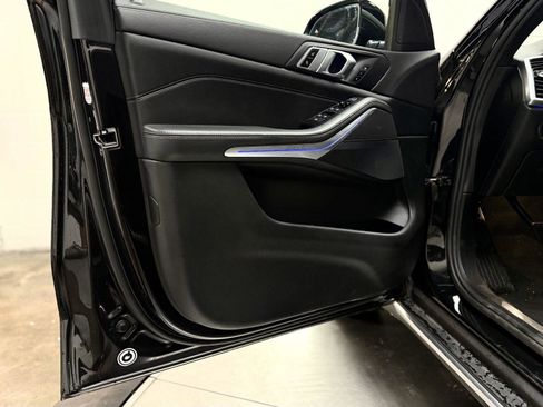 Used 2021 BMW X5 xDrive40i AWD/4WD image 11
