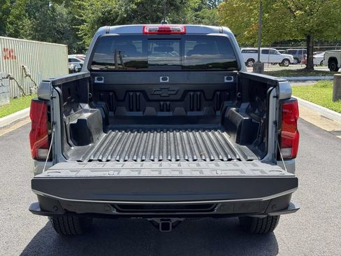 Used 2026 Chevrolet Colorado Z71 w/ Technology Package AWD/4WD image 16