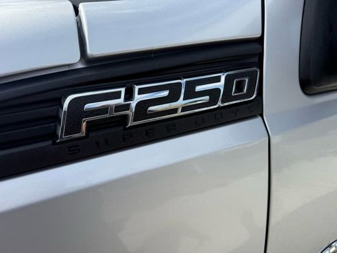 Used 2012 Ford F250 XL w/ XL Value Pkg image 17