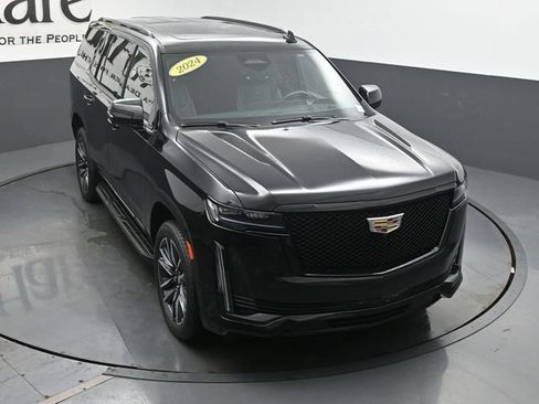 Used 2024 Cadillac Escalade Sport AWD/4WD image 48