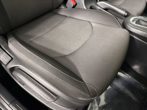 Used 2023 Kia Forte LXS image 27