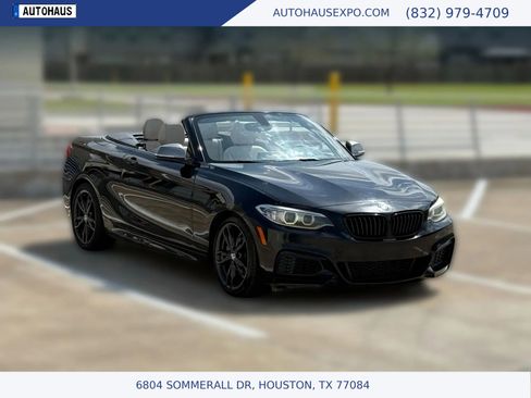 Used 2016 BMW M235i Convertible image 1