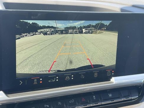 New 2026 Chevrolet Silverado 1500 High Country AWD/4WD image 19