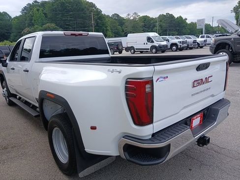Used 2026 GMC Sierra 3500 Pro AWD/4WD image 9