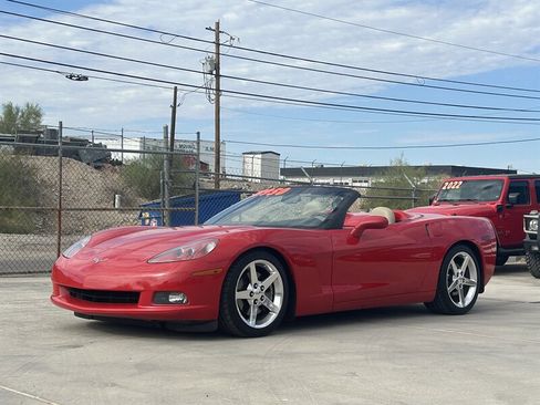 Used 2005 Chevrolet Corvette Convertible w/ Preferred Equipment Group image 2