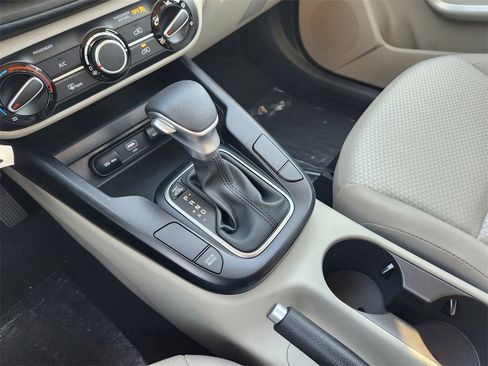 New 2025 Kia Soul LX w/ LX Technology Package image 15