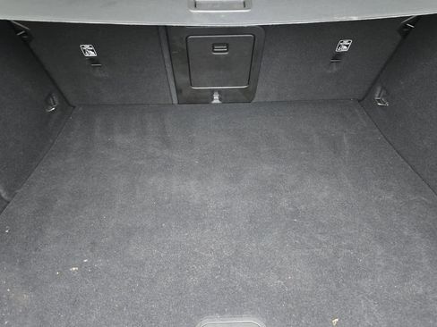 Used 2024 Volvo V60 B5 Cross Country Ultimate image 17