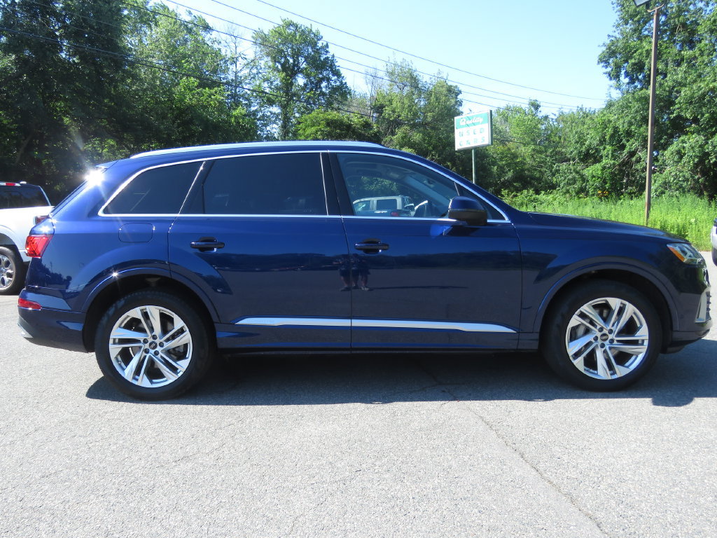 Used 2023 Audi Q7 2.0T Premium w/ Convenience Package AWD/4WD image 4