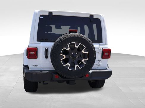 Used 2024 Jeep Wrangler Unlimited Sahara w/ Dual Top Group AWD/4WD image 19