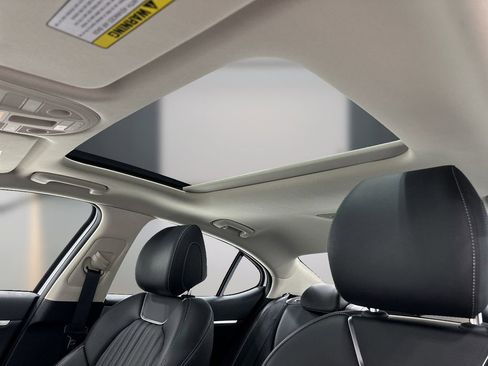 Certified 2026 Genesis G70 2.5T Prestige image 9