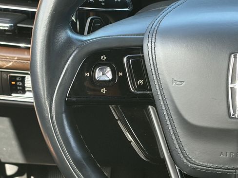 Certified 2022 Lincoln Aviator Reserve AWD/4WD image 20