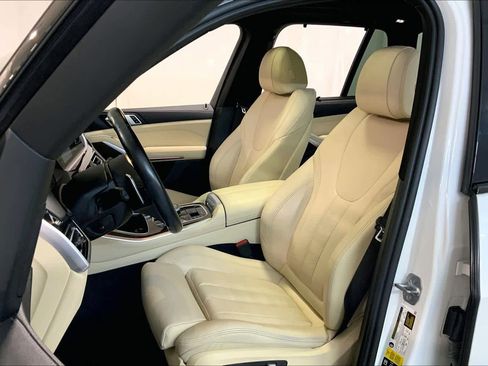 Used 2022 BMW X5 xDrive40i w/ M Sport Package image 7