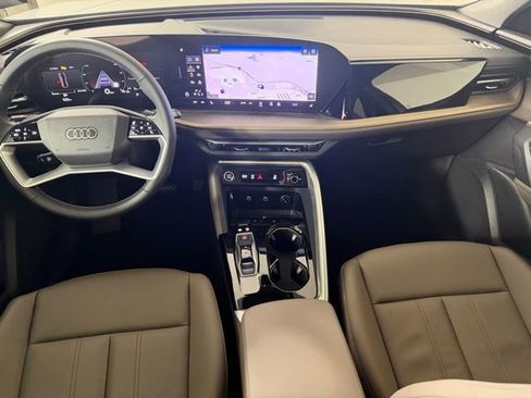 Used 2025 Audi Q5 Premium w/ Convenience Package AWD/4WD image 15