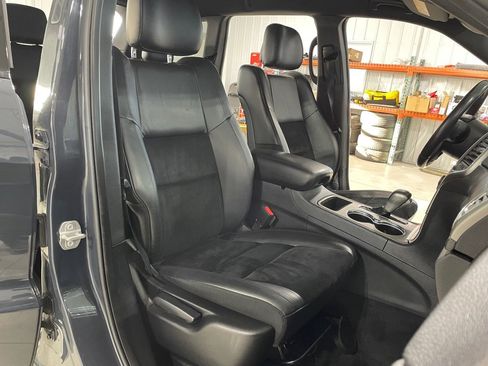 Used 2018 Jeep Grand Cherokee Altitude image 24