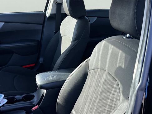 Used 2021 Kia Forte Sedan image 25