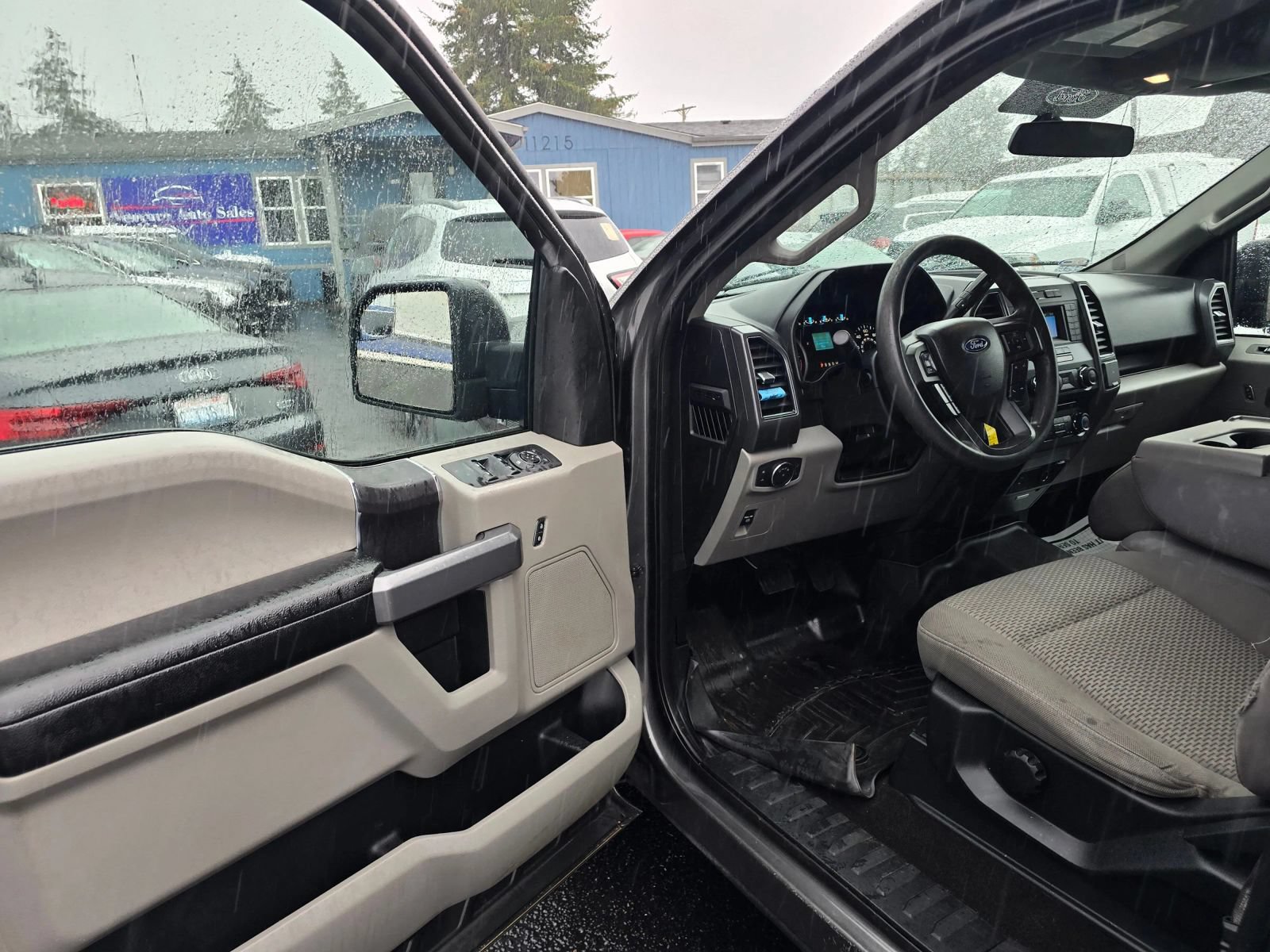 Used 2018 Ford F150 XLT AWD/4WD image 16