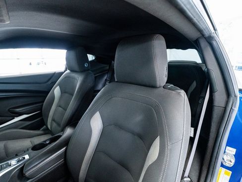 Used 2022 Chevrolet Camaro LT image 36
