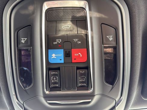 New 2026 Jeep Grand Cherokee Laredo image 34