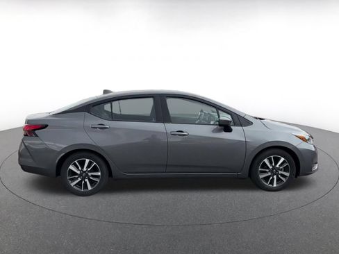 Used 2025 Nissan Versa SV FWD image 16