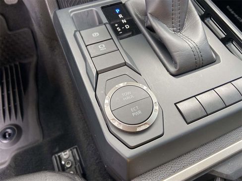 Used 2024 Toyota Tacoma SR5 image 22