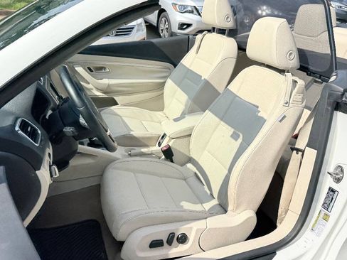 Used 2012 Volkswagen Eos Komfort FWD image 37