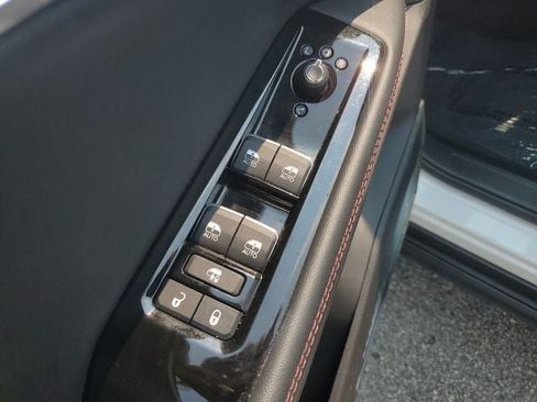 Used 2024 Jeep Wagoneer Launch Edition AWD/4WD image 23