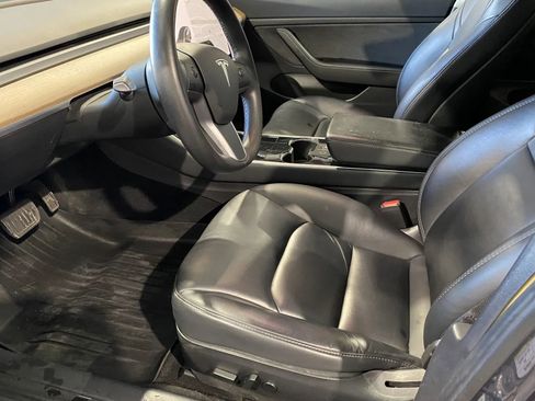 Used 2020 Tesla Model 3 Standard Range Plus image 11