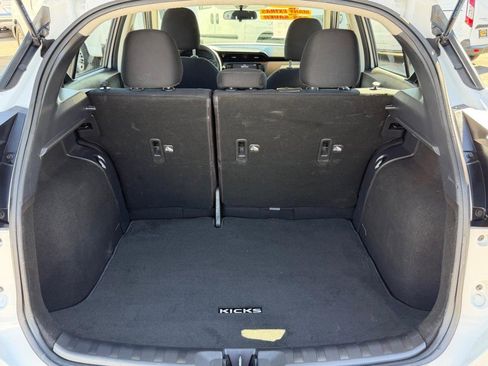 Used 2022 Nissan Kicks SV image 43