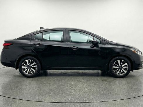 Used 2025 Nissan Versa SV image 11