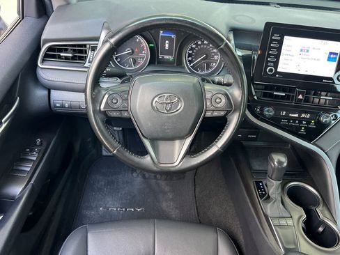 Used 2023 Toyota Camry SE w/ Convenience Package FWD image 16