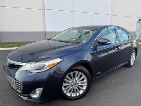Used 2014 Toyota Avalon Limited w/ Technology Package FWD image 1