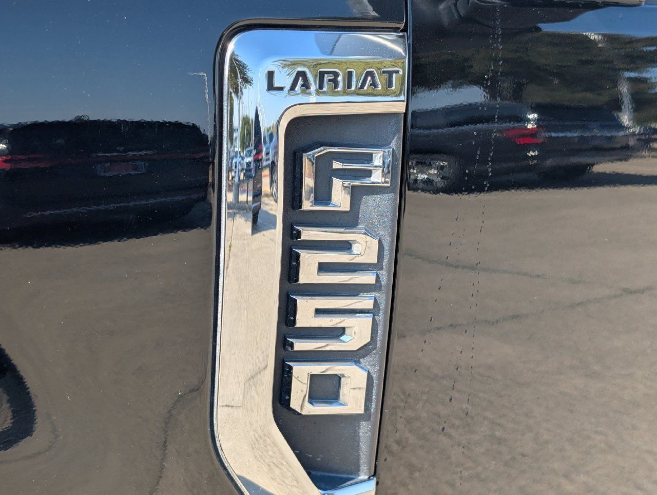 Used 2017 Ford F250 Lariat w/ Lariat Ultimate Package AWD/4WD image 8