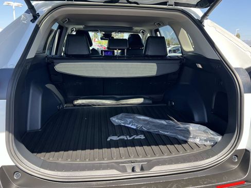Used 2024 Toyota RAV4 XLE Premium image 23